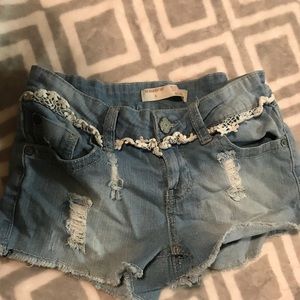 lace ripped shorts